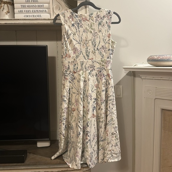 💐 Sangria Lace Floral Dress - Picture 8 of 11